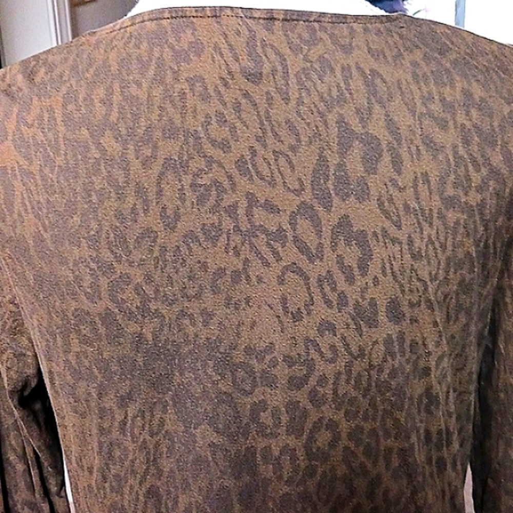 XCVI WOMEN'S BROWN TOP SIZE MEDIUM - Picture 5 of 10